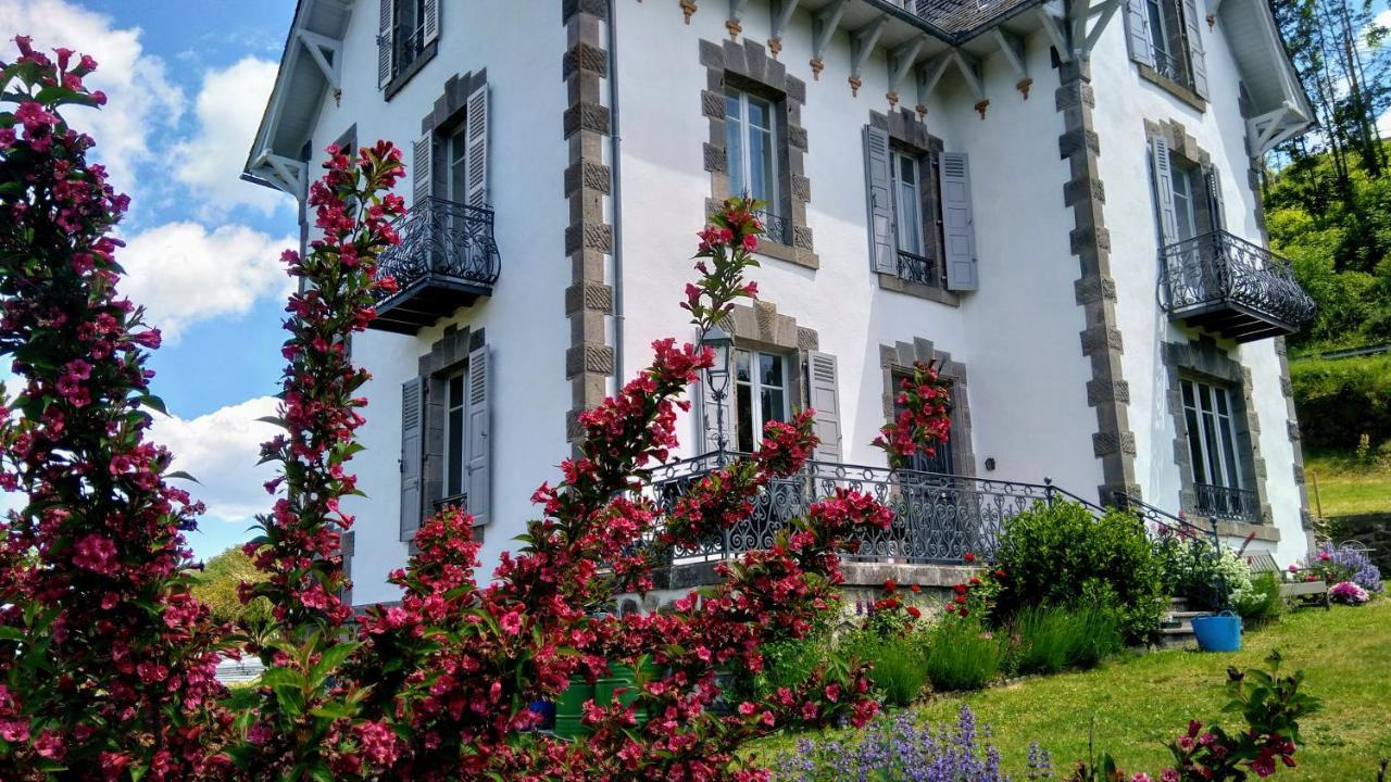 La Maison Normande Saint-Cirgues-de-Jordanne Exterior foto